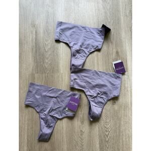 3 Pair Yummie Women's Ultralight Seamless Shaping Thong, Size Medium/Large, NWT